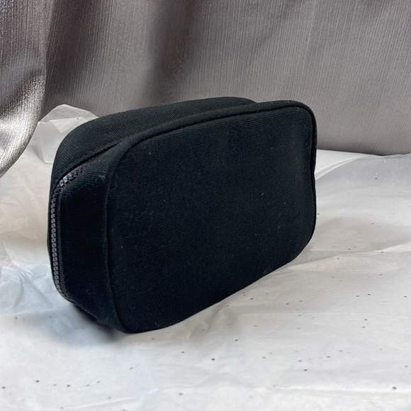 Bobbi Brown Makeup Bags - Picture 3 of 8